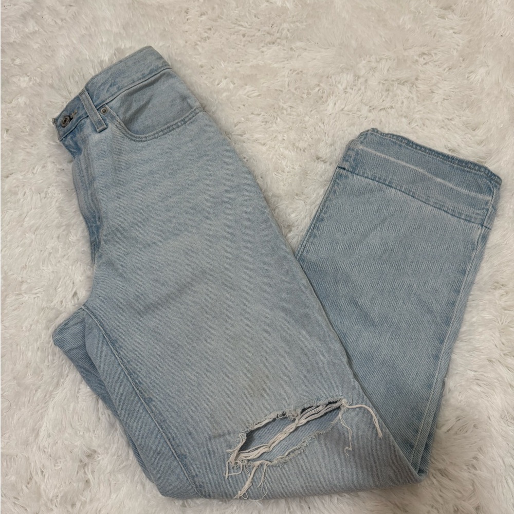 Levi’s baggy distressed jeans